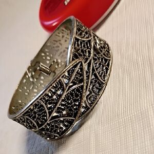 Elegant Silver Filigree Bracelet LOT Kk32